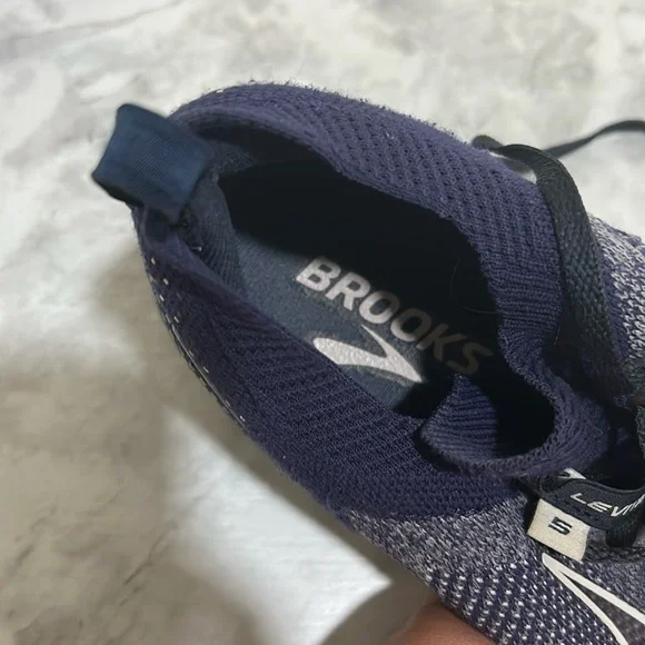 BROOKS MENS ATHLETIC SHOES LEVITATE 5 LACE UP NAVY Sz 11 - Picture 8 of 12